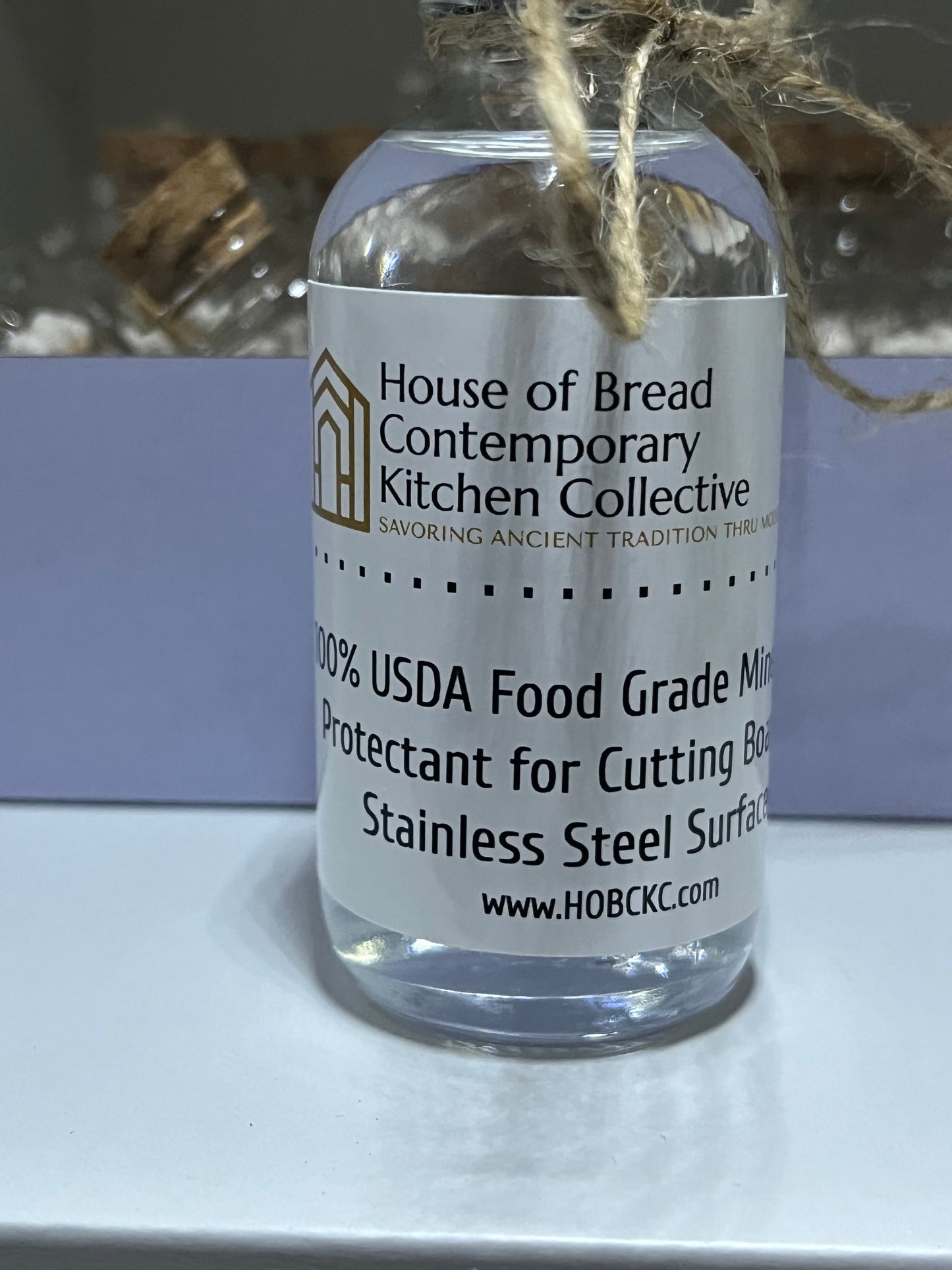 100% USDA Food Grade Mineral Oil Protectant for Cutting Boards & Stainless Steel Surfaces